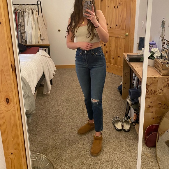 Levi wedgie jeans - Picture 2 of 5